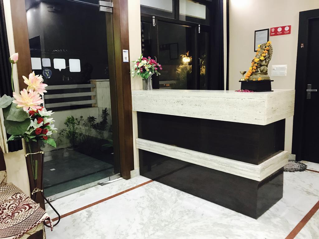 Aaradhya Residency Hotell Agra  Exteriör bild