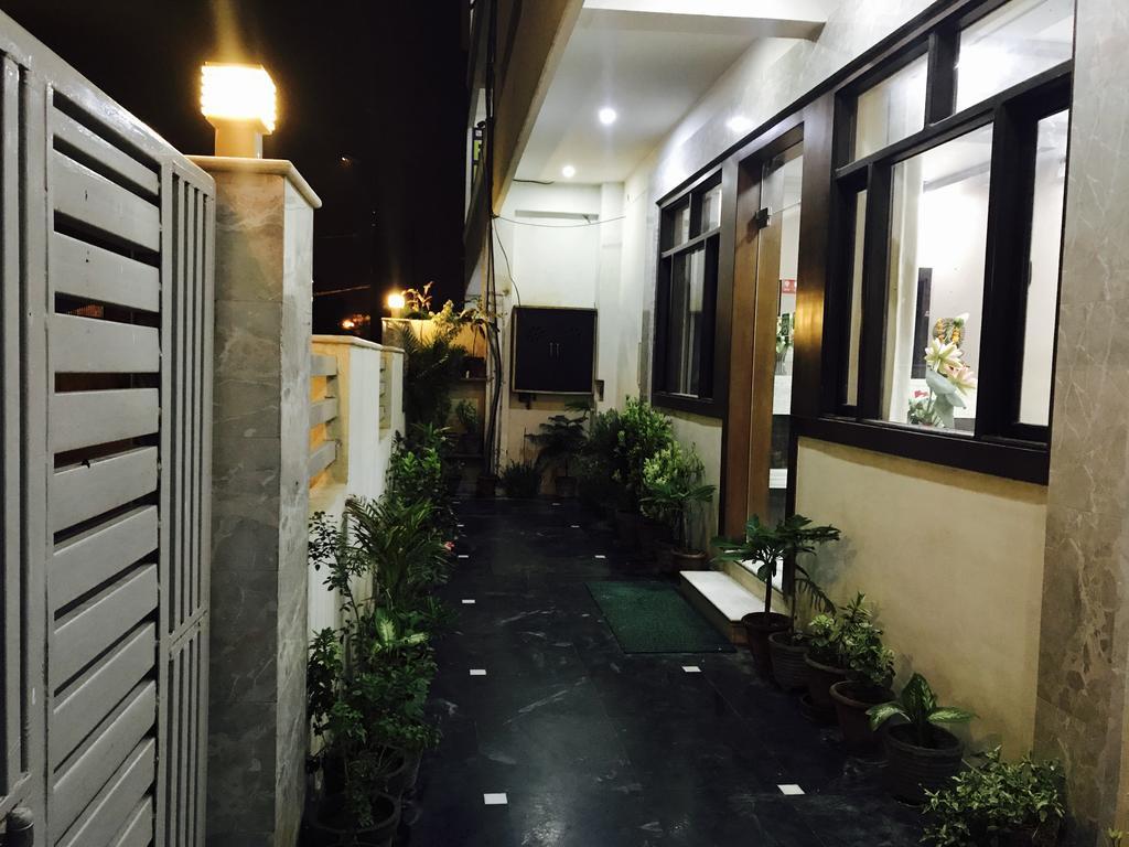 Aaradhya Residency Hotell Agra  Exteriör bild