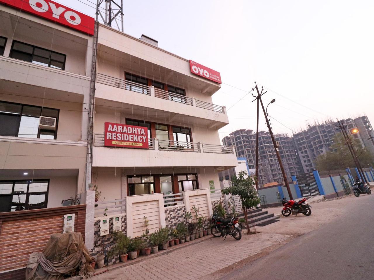 Aaradhya Residency Hotell Agra  Exteriör bild