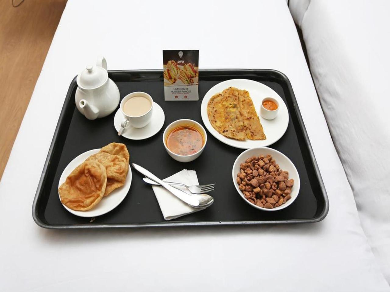 Aaradhya Residency Hotell Agra  Exteriör bild