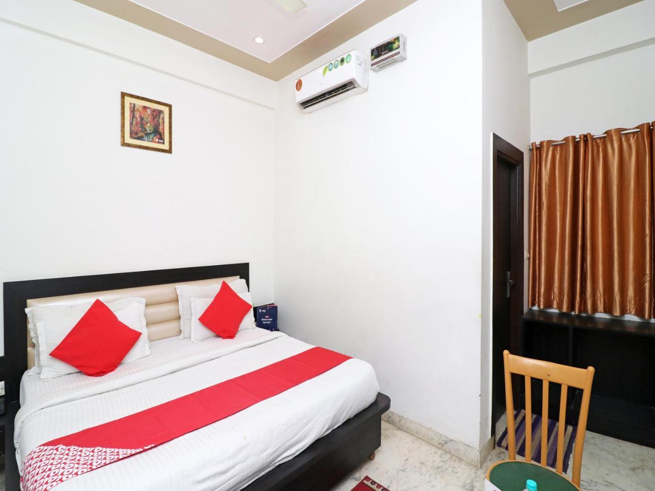Aaradhya Residency Hotell Agra  Exteriör bild